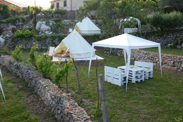 Люкс-шатры Sotonici Village Glamping Вирпазар-17