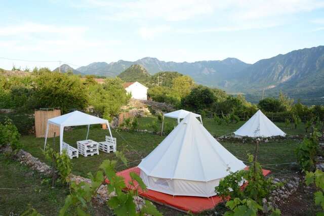 Люкс-шатры Sotonici Village Glamping Вирпазар-19
